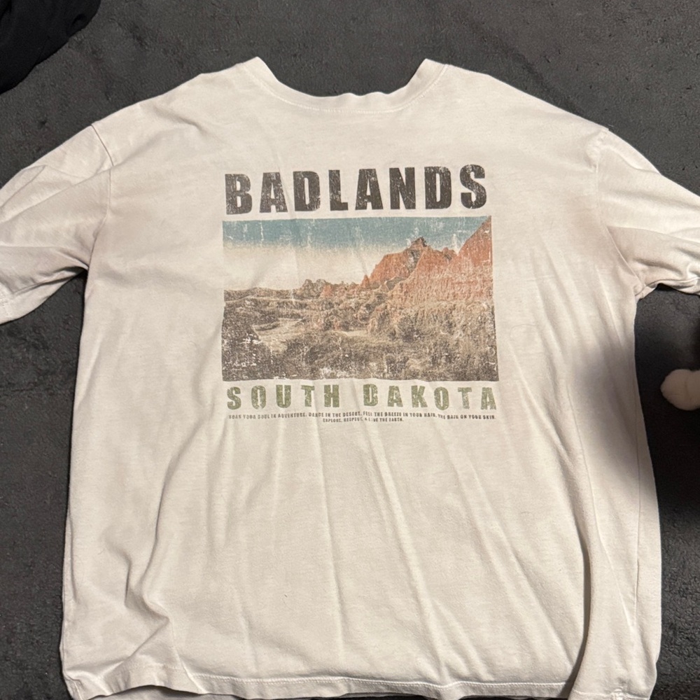 Arizona Jean Company White Graphic Tee